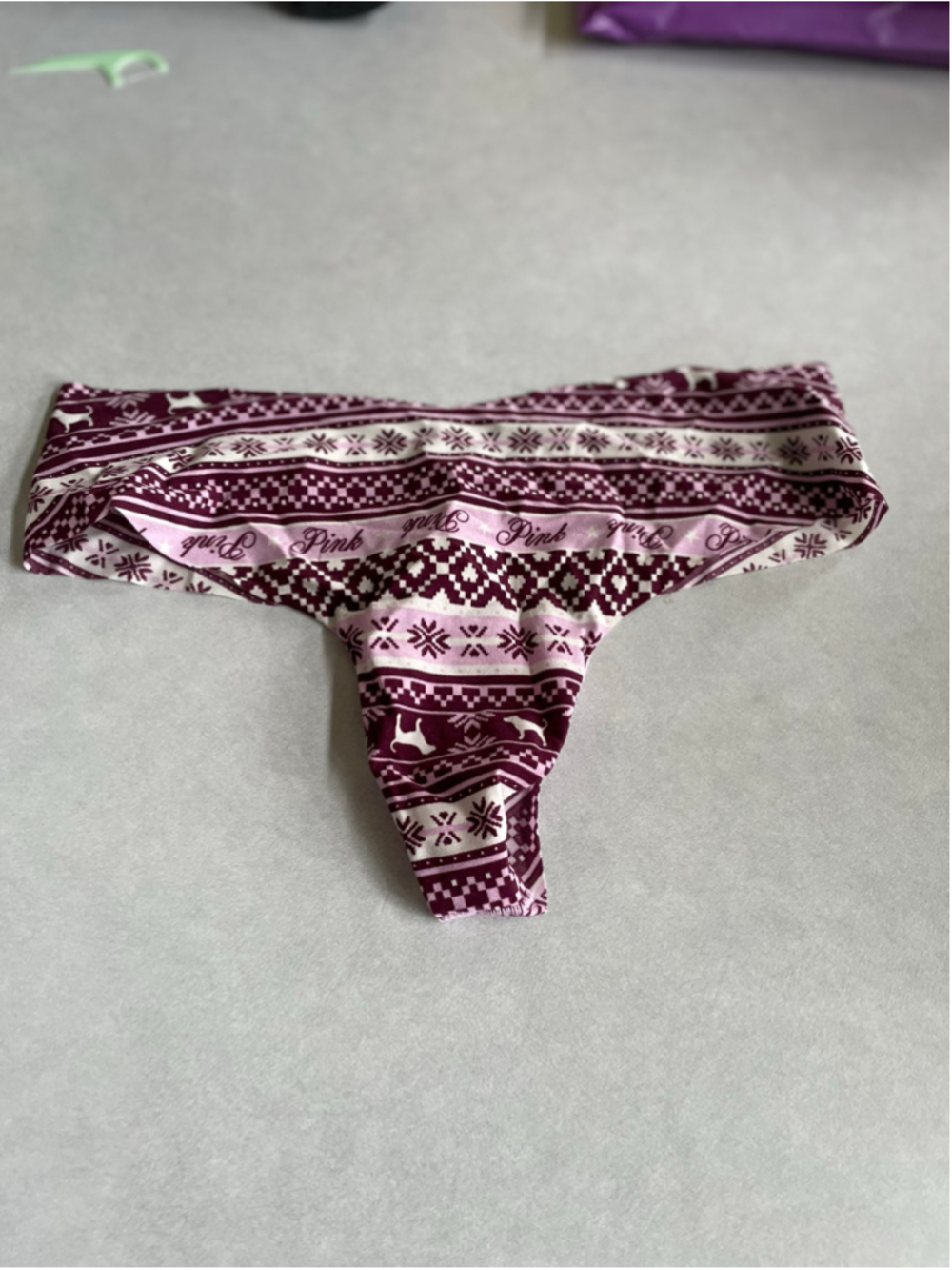 Women's Victoria's Secret PINK Thong Panty Size M Burgundy Pink Fair Isle